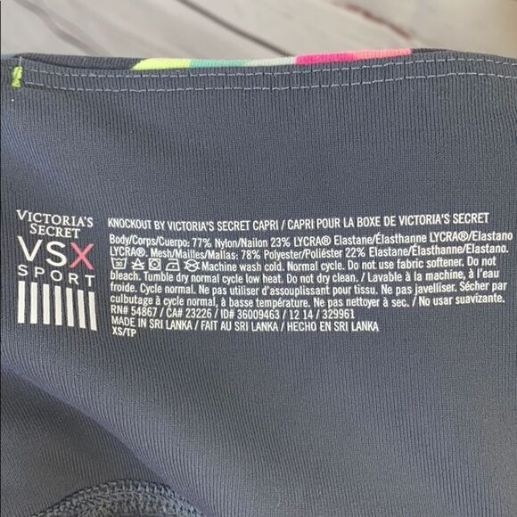 VSX Victoria’s Secret The Knockout Crop Capris Leggings in Grey & Multicolor - Picture 4 of 4